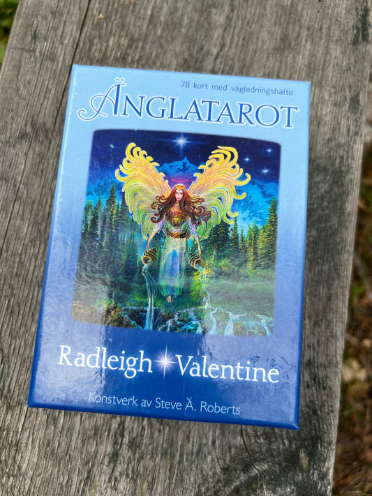Änglatarot : 78 kort med vägledningshäfte