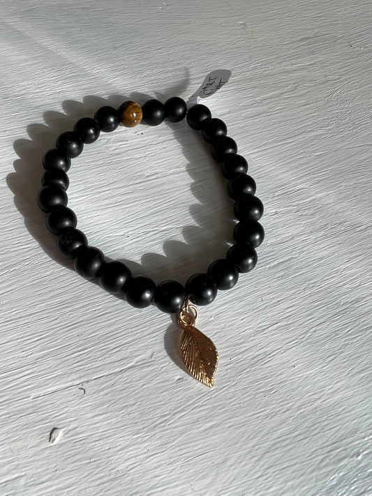 Svart Agat/Tigeröga - leafe armband