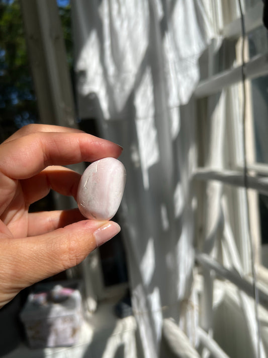 Mangan Kalcit- Cuddle Stone