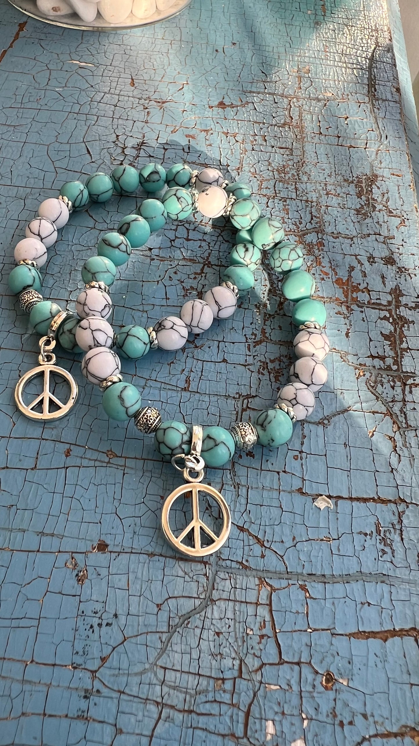 Peace and Friendship - armband 8 mm
